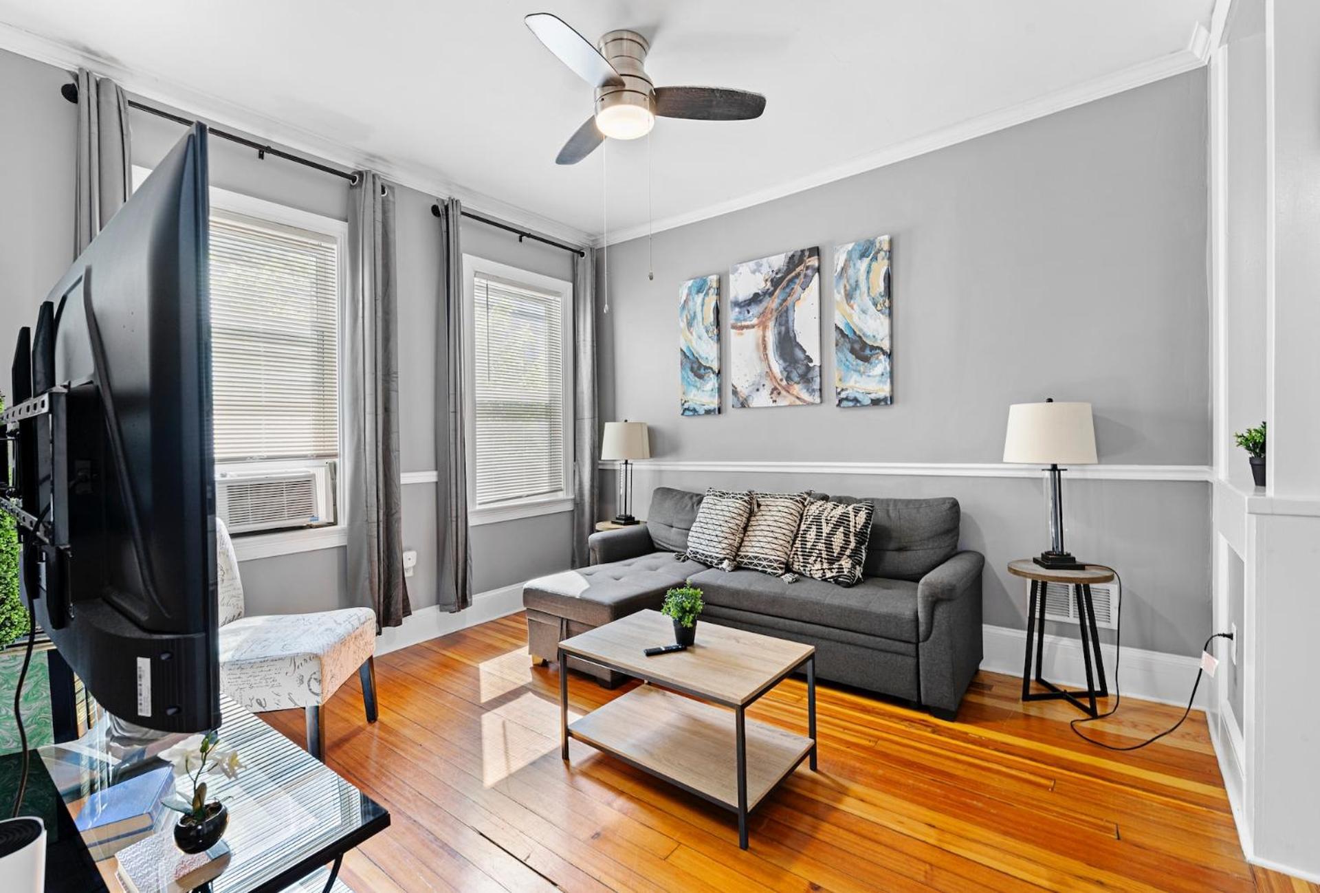 Spacious Apartments Near Ashmont - Evonify Stays Бостон Экстерьер фото
